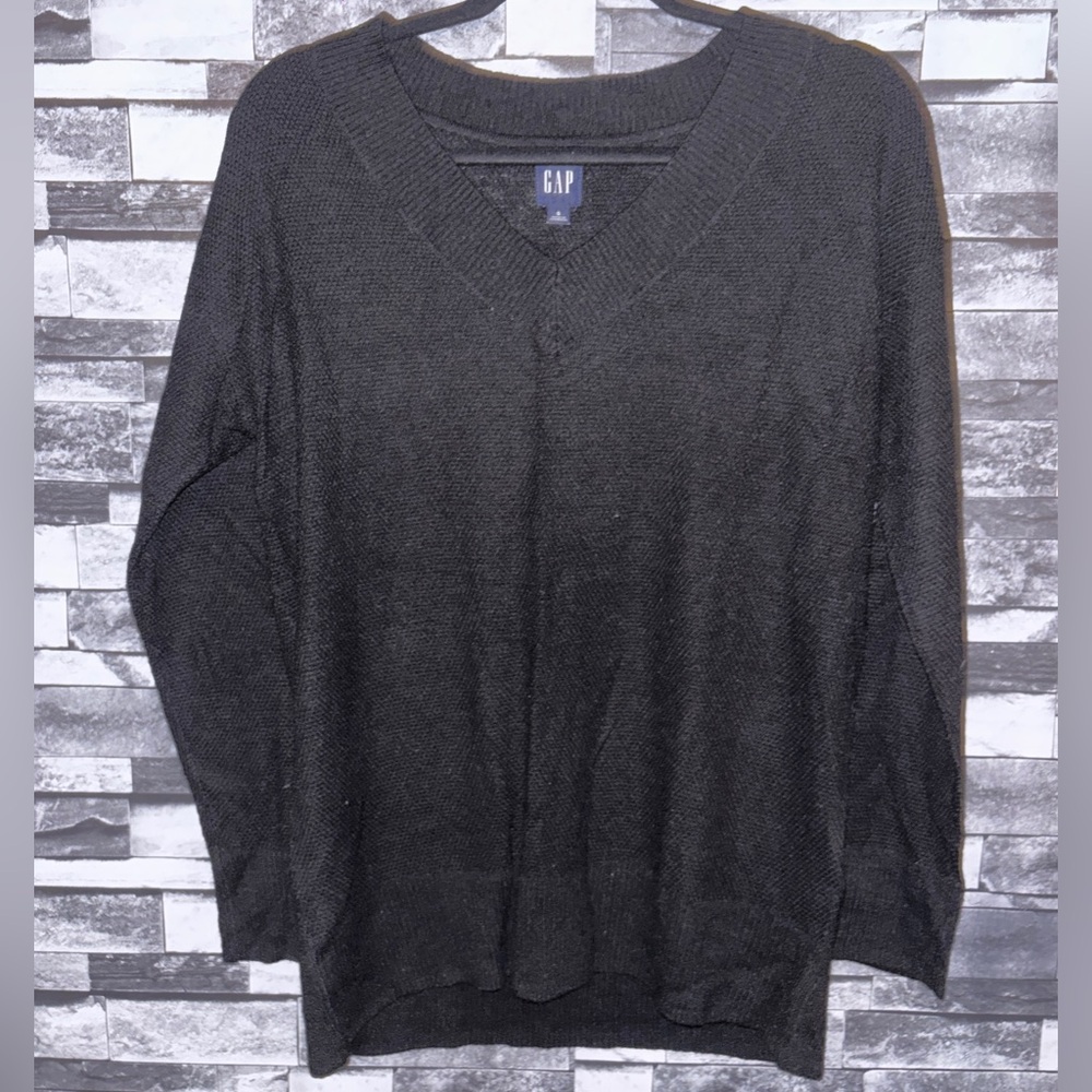 GAP Women's Charcoal V-Neck Sweater